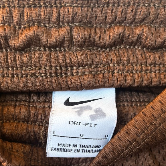 Nike Shorts - Picture 3 of 3